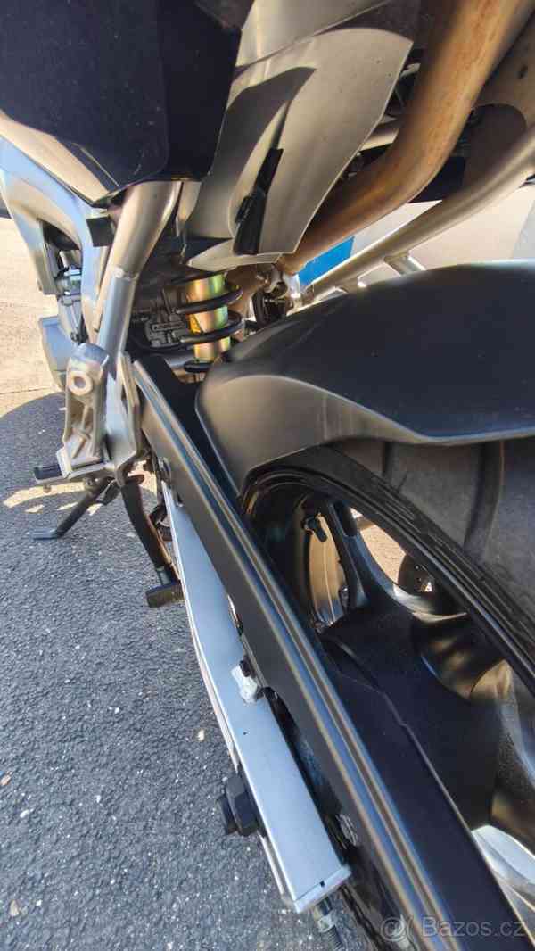 Yamaha FZ6 Fazer – 24tkm, garážován,TOP stav 🔥 - foto 13