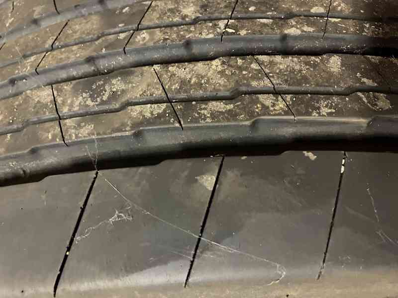 Nákladní pneu Goodyear  - foto 4