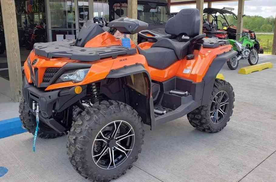 2025 CFMOTO CFORCE 800XC 800CC - foto 2