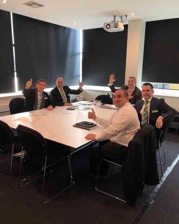  Finanční zprostředkovatel - foto 4