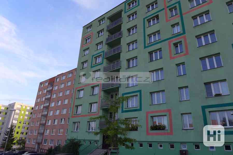 Prodej prostorného bytu 2+1 po rekonstrukci v Plzni – Severní Předměstí - foto 10