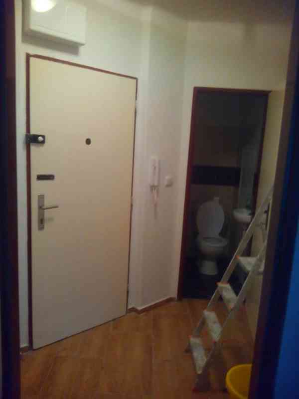 Pronajmu byt 1+1 Kolín - foto 4