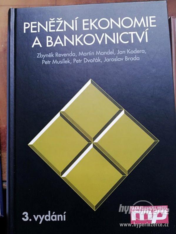 Prodám učebnici Peněžní ekonomie a bankovnictví - foto 1