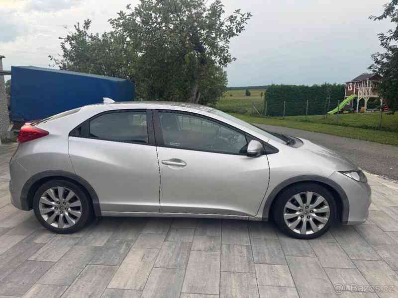 Honda Civic 2,2   Honda CIVIC 2.2 i-DTEC SPORT 1 - foto 13