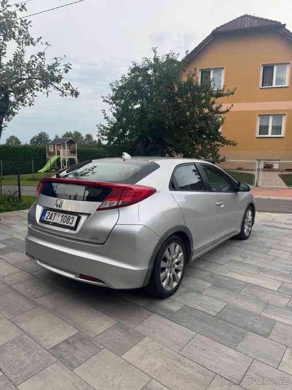 Honda Civic 2,2   Honda CIVIC 2.2 i-DTEC SPORT 1 - foto 12