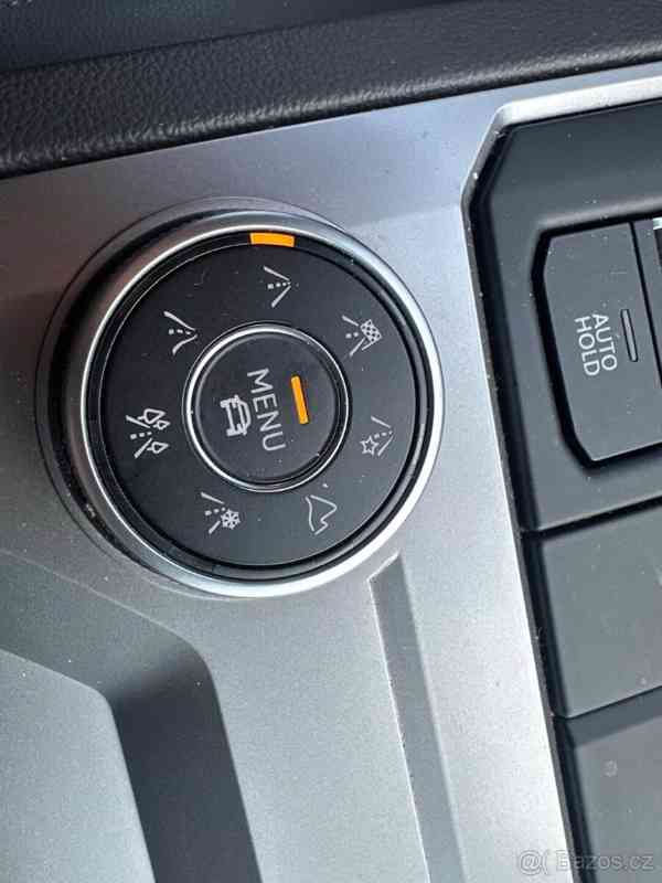 Volkswagen Touareg 3,0   Tdi 170 kw TOP STAV - foto 8