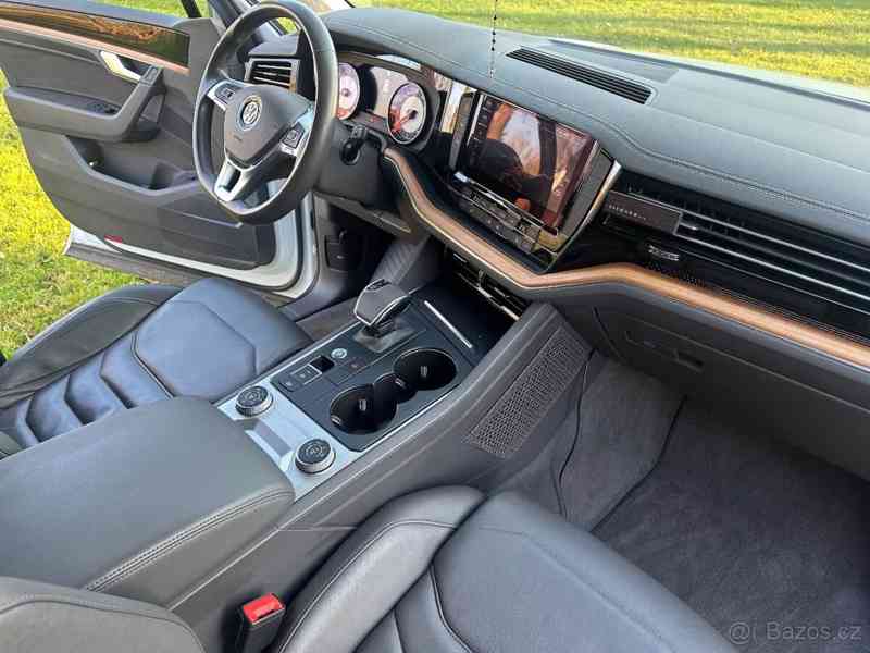 Volkswagen Touareg 3,0   Tdi 170 kw TOP STAV - foto 11
