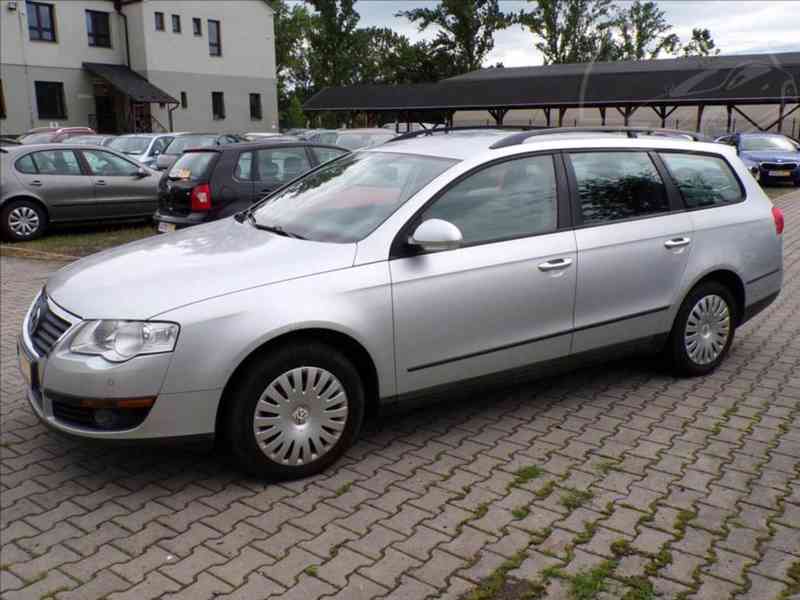 Volkswagen Passat Variant 1,9 TDI TREND,KLIMA - foto 2