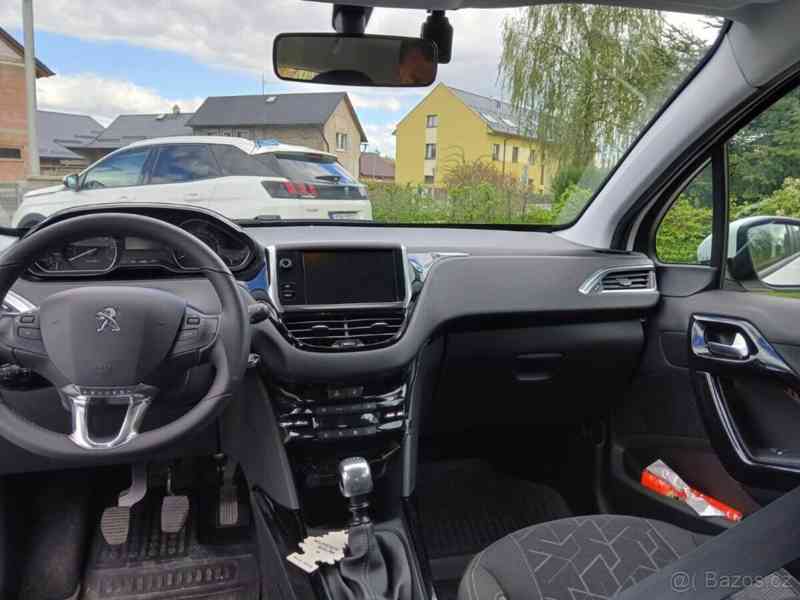 Peugeot 2008 1,2 ACTIVE PureTech 110 S&S MAN6 PureTech 110 - foto 9