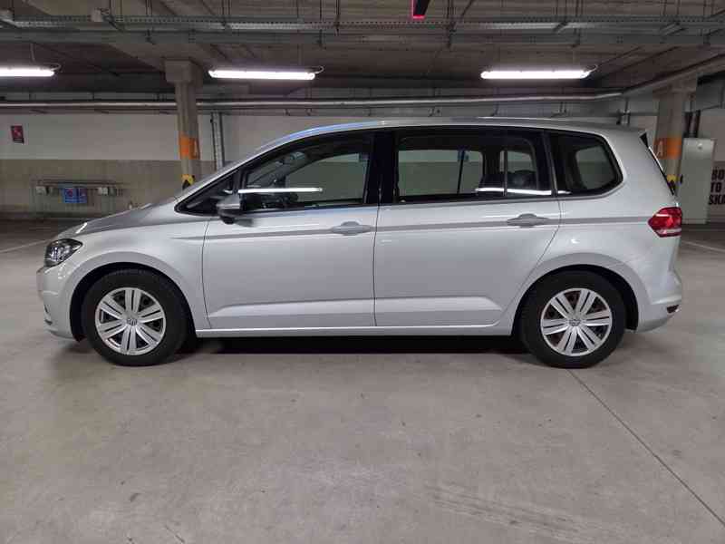 Nabízím k prodeji Volkswagen Touran 1.2 81 Kw V Pěkném Stavu - foto 4