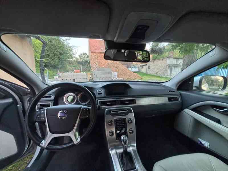Volvo XC70 D5 AWD ve výbavě Summum - foto 12