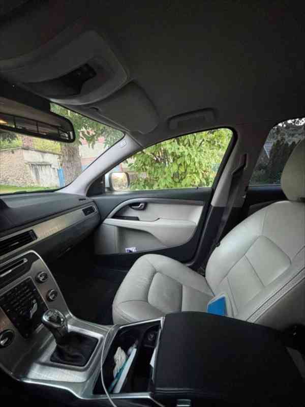 Volvo XC70 D5 AWD ve výbavě Summum - foto 5