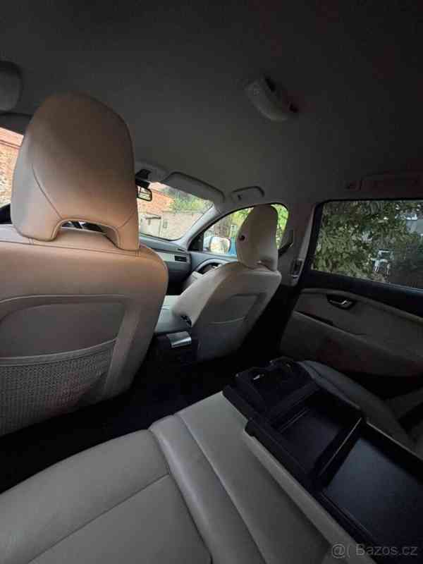 Volvo XC70 D5 AWD ve výbavě Summum - foto 10