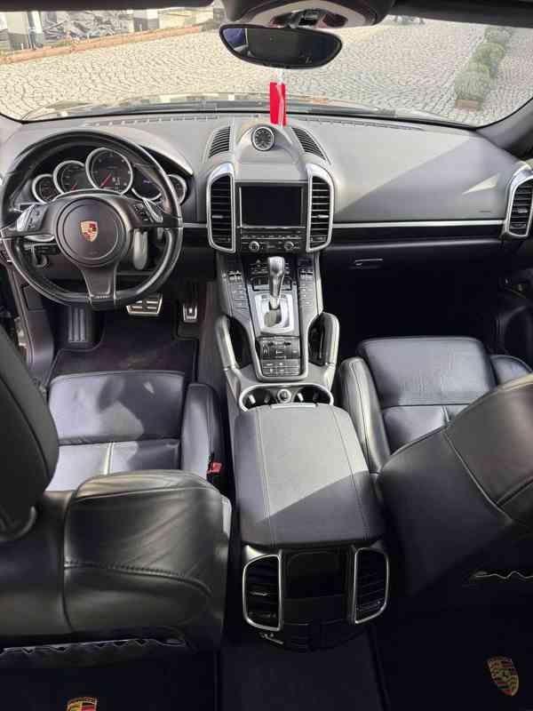 Porsche Cayenne - foto 3