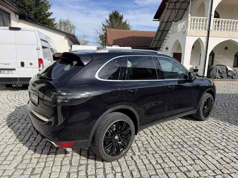 Porsche Cayenne - foto 8