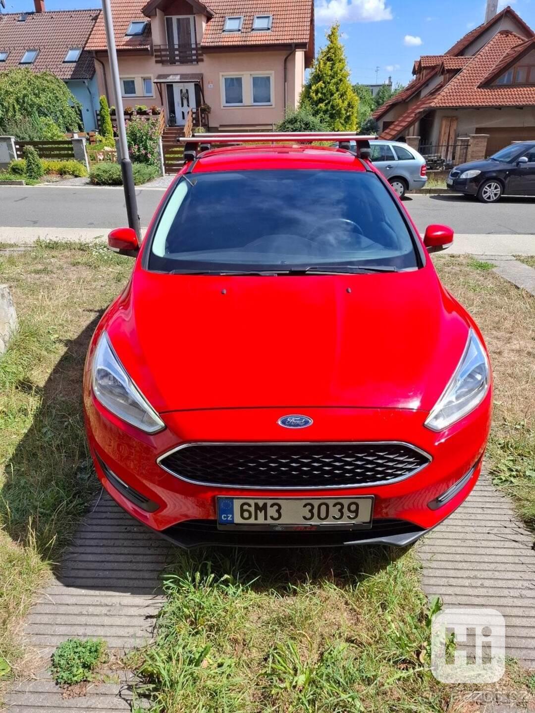 Ford Focus 1.maj., benzín + LPG - foto 1