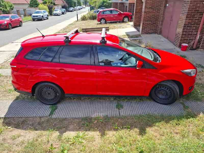 Ford Focus 1.maj., benzín + LPG - foto 3