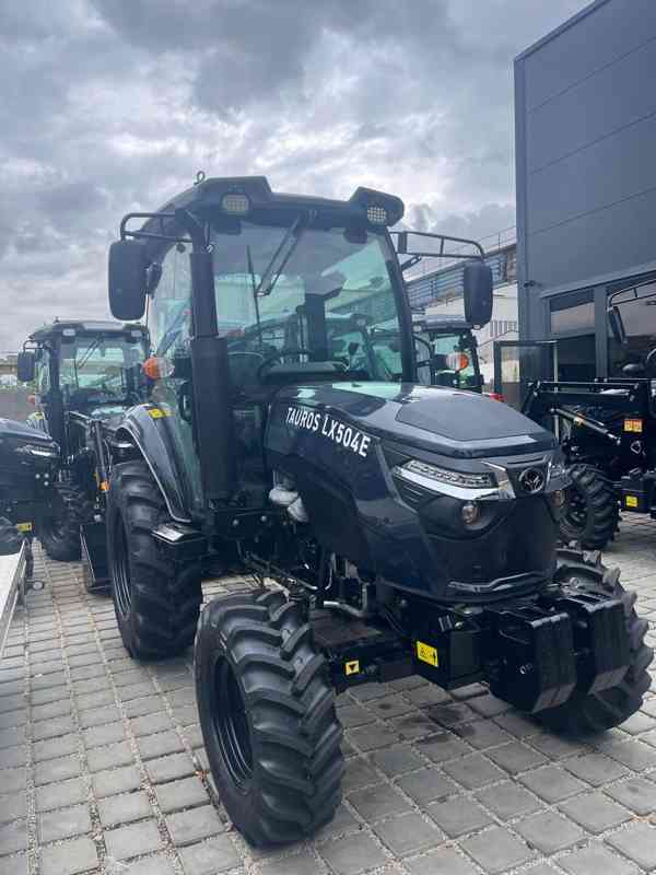Malotraktor Tauros LX504 4x4 s kabinou - foto 2