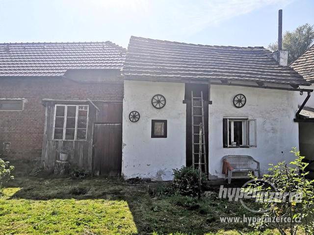 Rodinný dům v obci Hradec u Stoda - foto 4