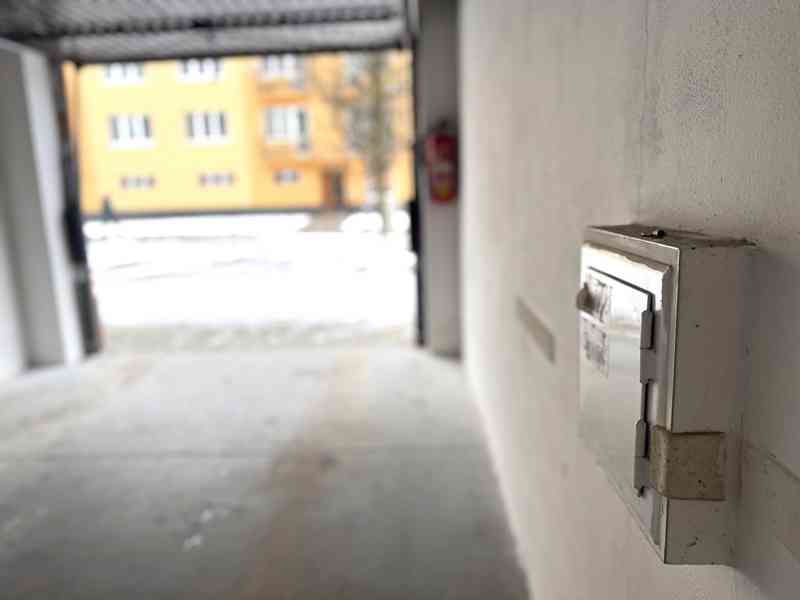 PRODEJ SAMOSTATNÉ GARÁŽE NA UL. ANTONÍNA SMUTNÉHO, STŘELICE - foto 8