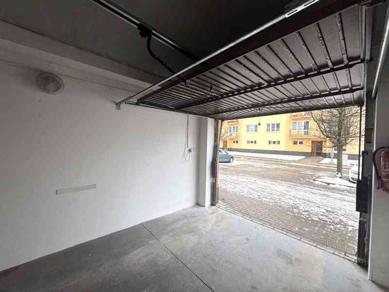 PRODEJ SAMOSTATNÉ GARÁŽE NA UL. ANTONÍNA SMUTNÉHO, STŘELICE - foto 4