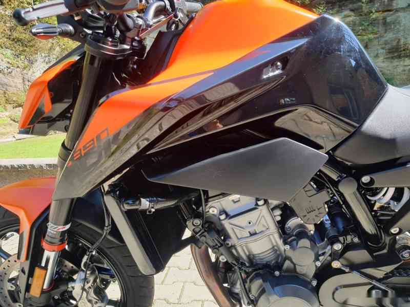 KTM 890 Duke - SUPER STAV - 175 000 KČ - foto 11