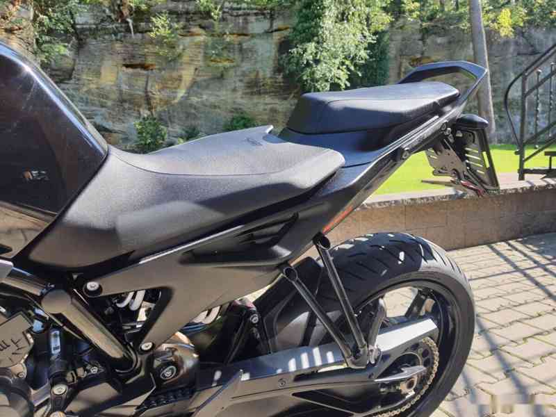 KTM 890 Duke - SUPER STAV - 175 000 KČ - foto 9