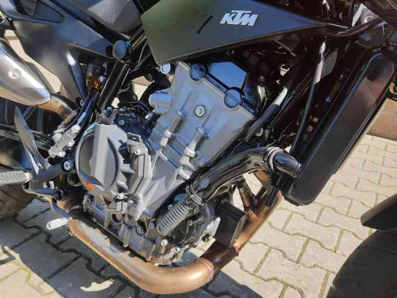 KTM 890 Duke - SUPER STAV - 175 000 KČ - foto 14