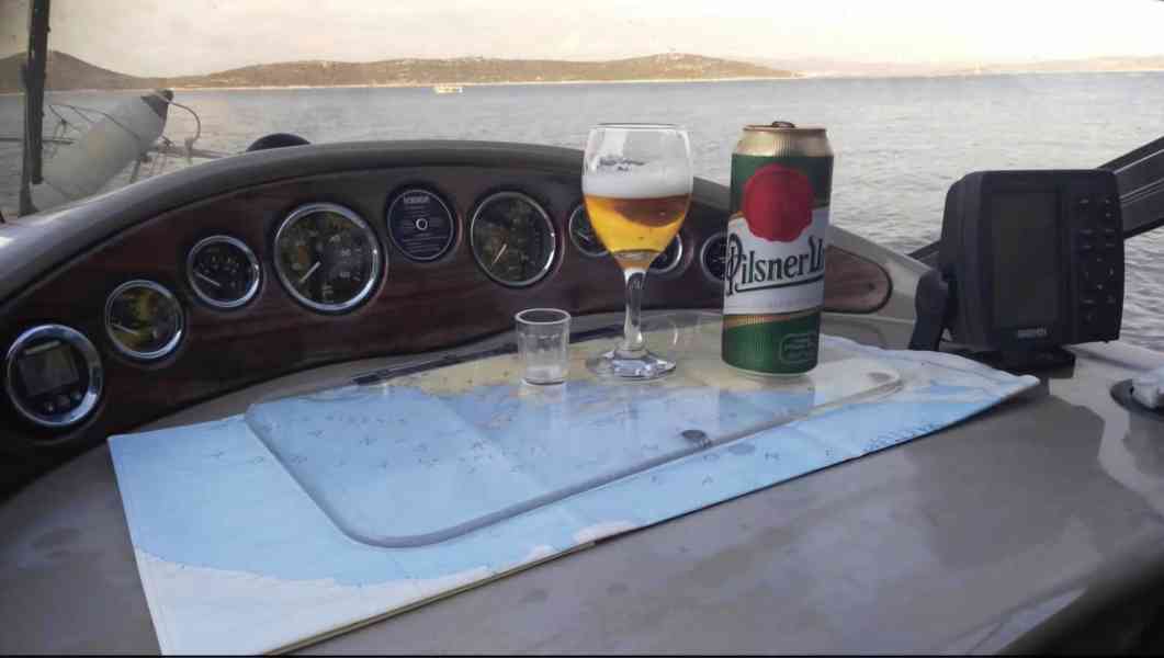 Motorová loď FOUR WINNS 248 VISTA - foto 3