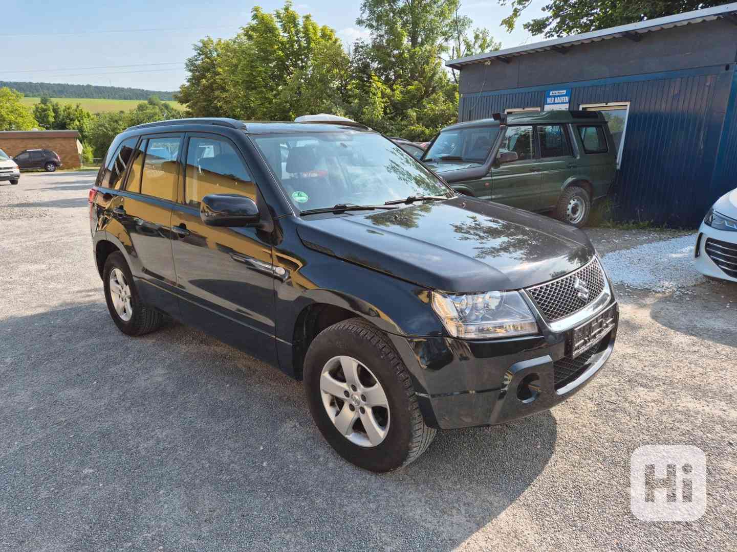 Suzuki Grand Vitara 2.0i Club benzín 103kw - foto 1