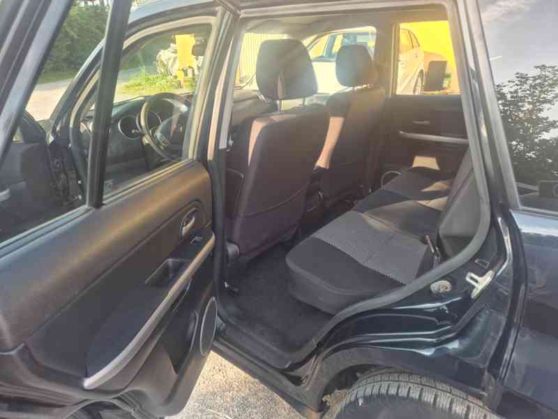 Suzuki Grand Vitara 2.0i Club benzín 103kw - foto 4