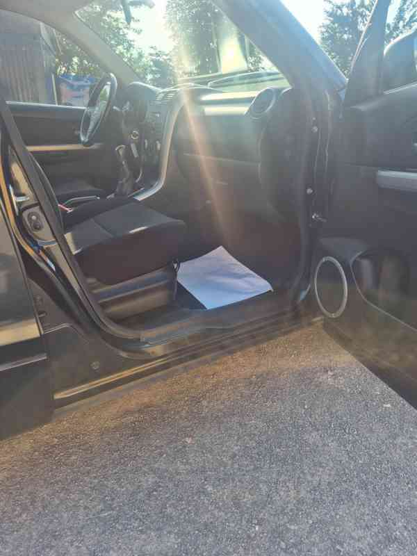 Suzuki Grand Vitara 2.0i Club benzín 103kw - foto 12