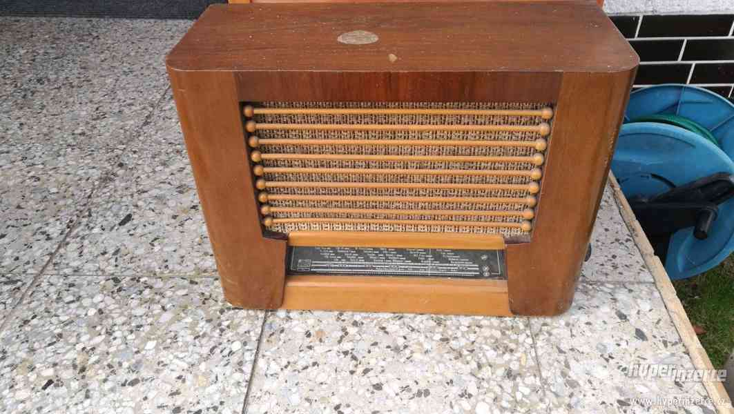 Staré rádio mám 2 ks - foto 3