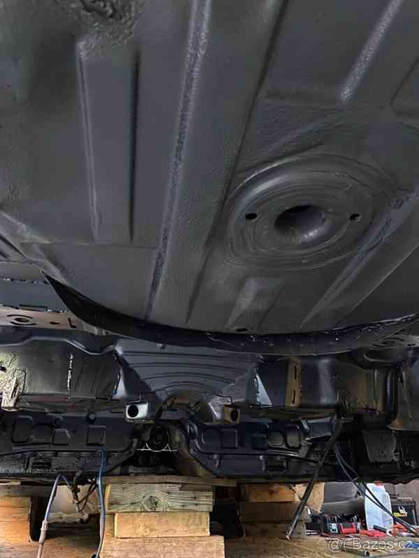 BMW Řada 3 2,8   328ci E46 coupe 1999 - foto 18