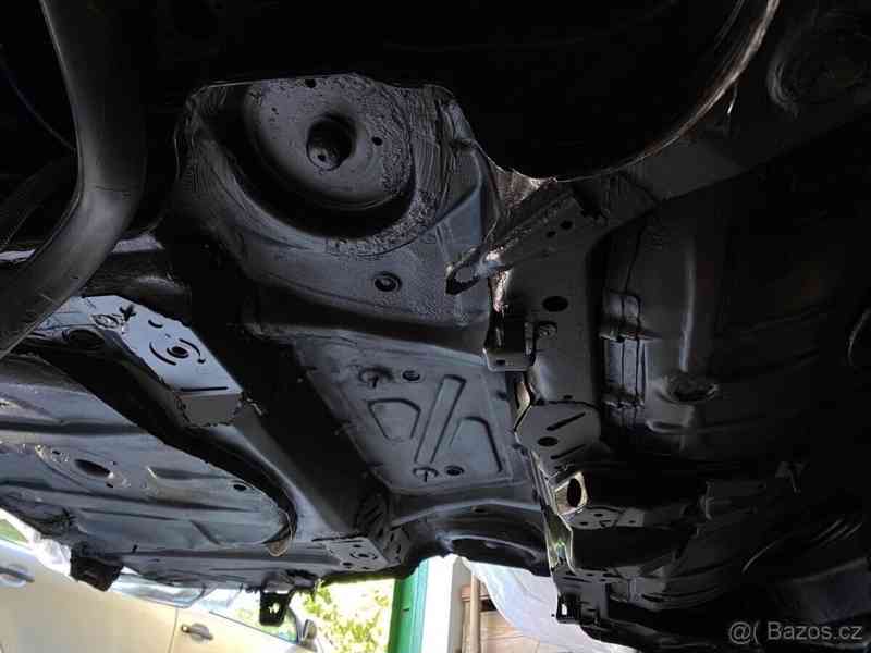 BMW Řada 3 2,8   328ci E46 coupe 1999 - foto 5