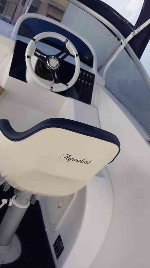 Prodám nová kajutová jachta SPORT CRUISER 24 / 7,5 metru - foto 15