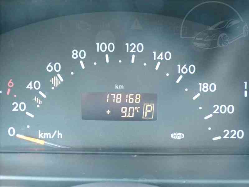 Mercedes-Benz I 1,6 AUTOMAT - foto 6