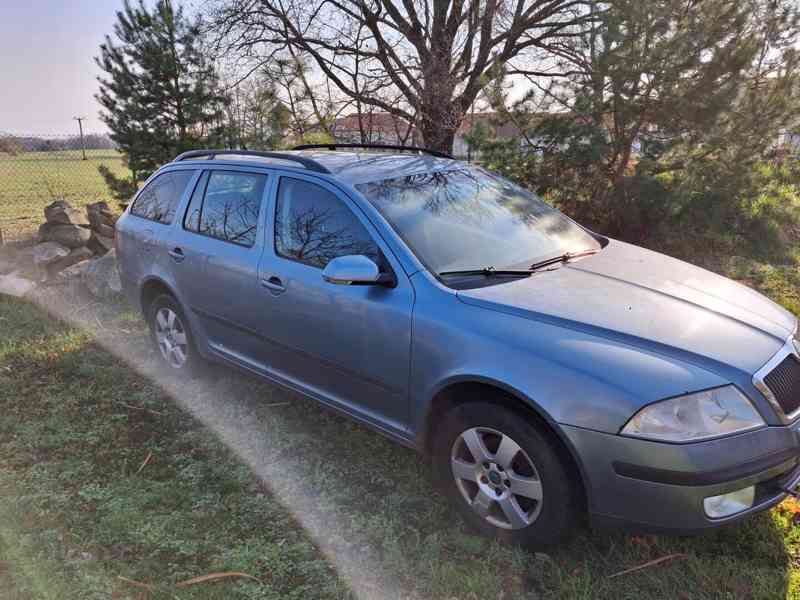 Osobní automobil Škoda Octavia - foto 1