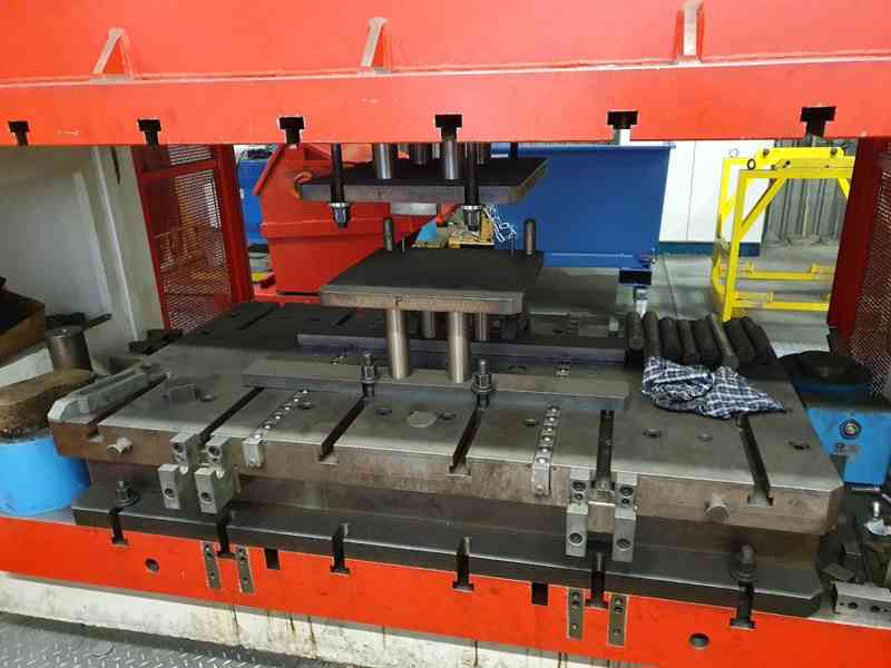 Presshydraulika ZHO700 N / Lis hydraulický  - foto 3