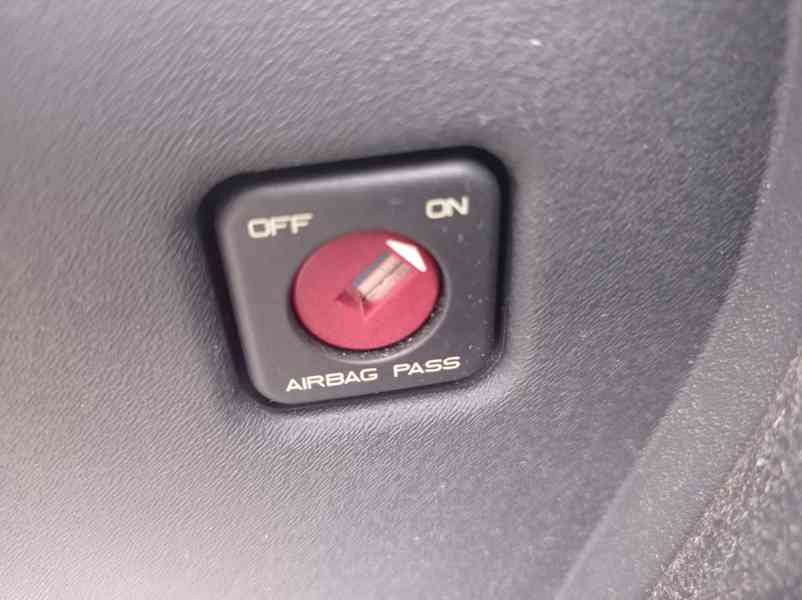 Citroën C3 1.4i 54kW/2sady pneu - foto 23