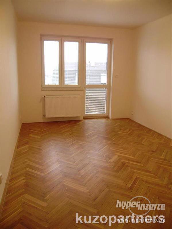 Pronájem bytu - krásný byt 3+1, 78m2, s balkónem 4m2 a sklepem, Praha 4 - Braník, ul. Psohlavců - foto 15