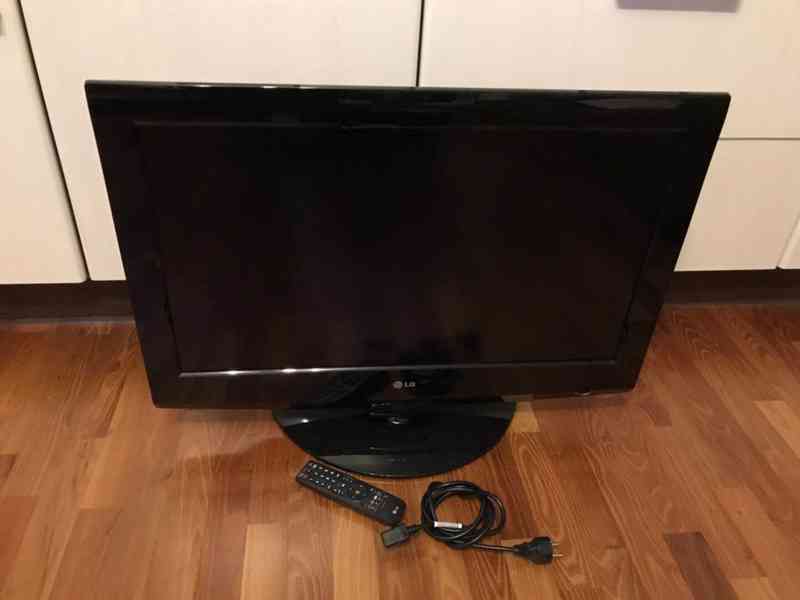 LG LCD TV 32LG2100