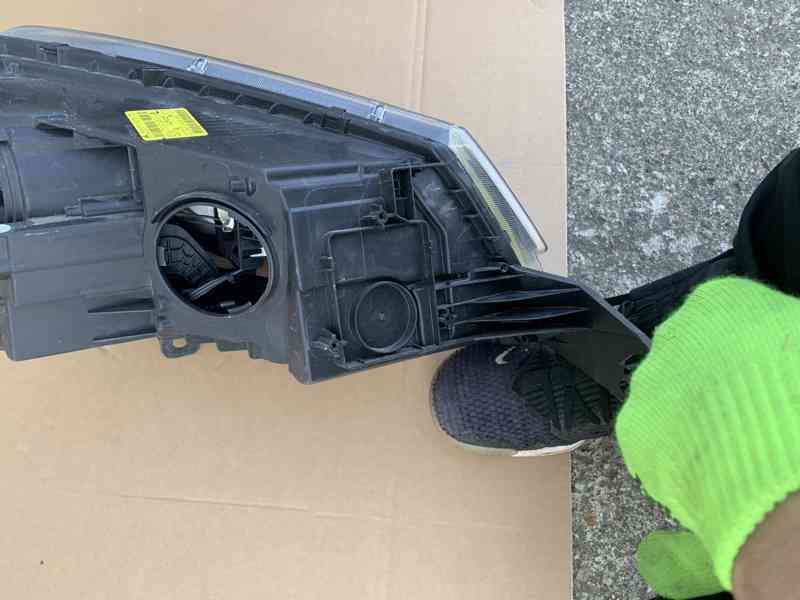 svetla svetlo skoda yeti 13- pravy levy prave leve - foto 18