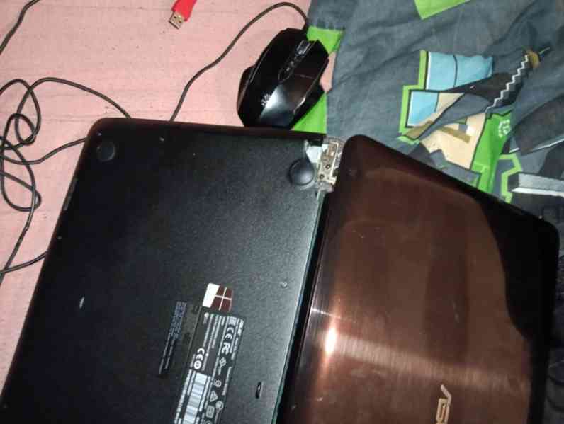 asus viviobook F556U stav c - foto 5