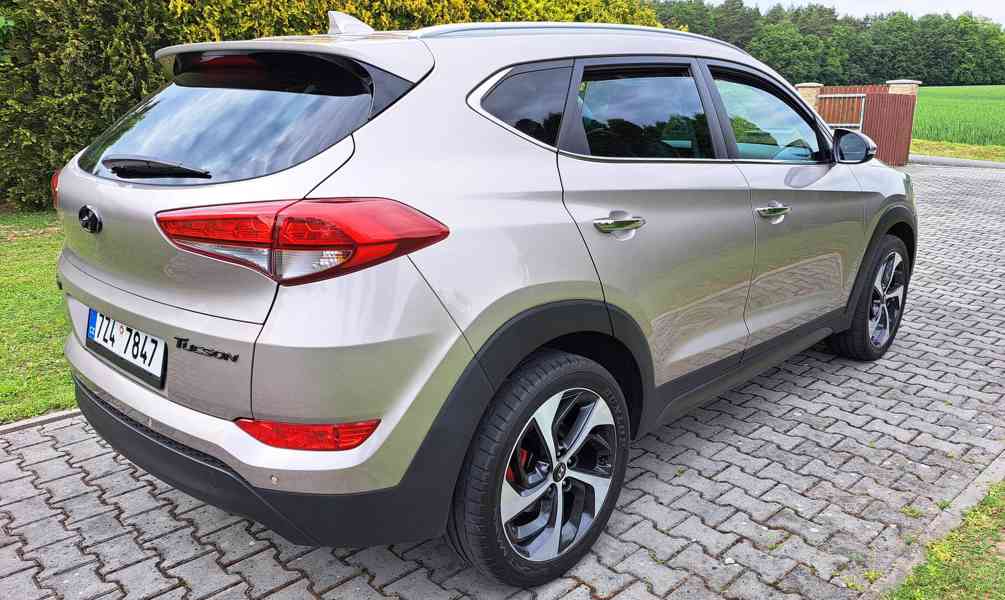 Hyundai Tucson, Navigace, kůže,kamera, Alu 19",po servisu,TK - foto 2