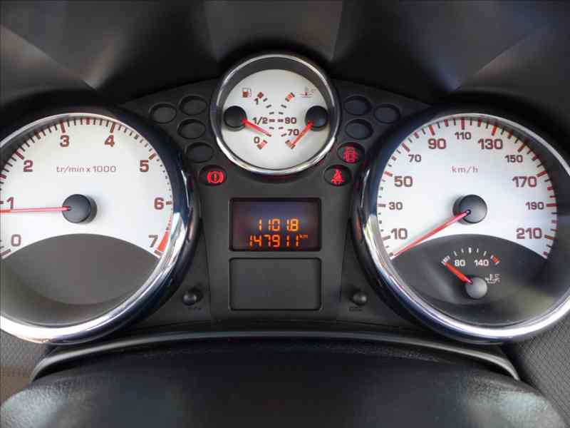 Peugeot 207 1,6 i 110KW DIGI KLIMA VÝHŘEV - foto 17