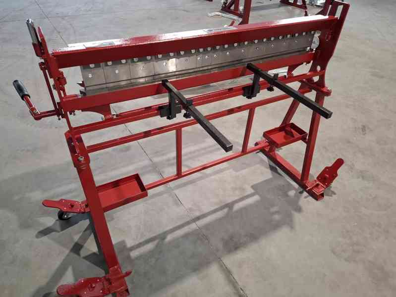 Segmentová ohýbačka plechu  SGR 1250/1mm se stojanem   - foto 7