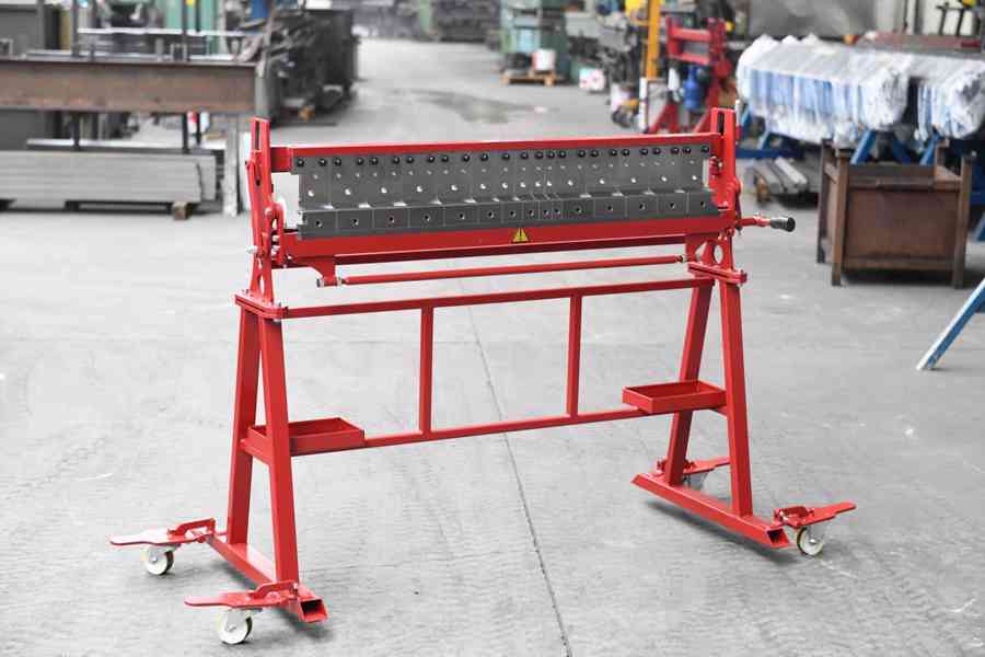 Segmentová ohýbačka plechu  SGR 1250/1mm se stojanem   - foto 5