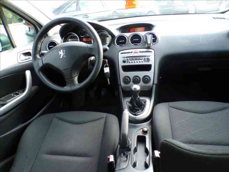 Peugeot 308 1,6 HDI - foto 5