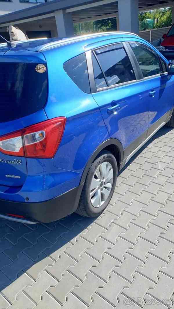 Suzuki SX4 S-Cross 1,6   VVT 4×4 LPG, 113 tis. km - foto 2